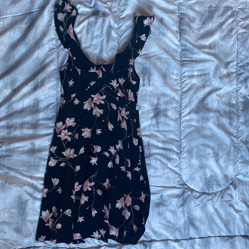 black womens xs dress with pink flowers